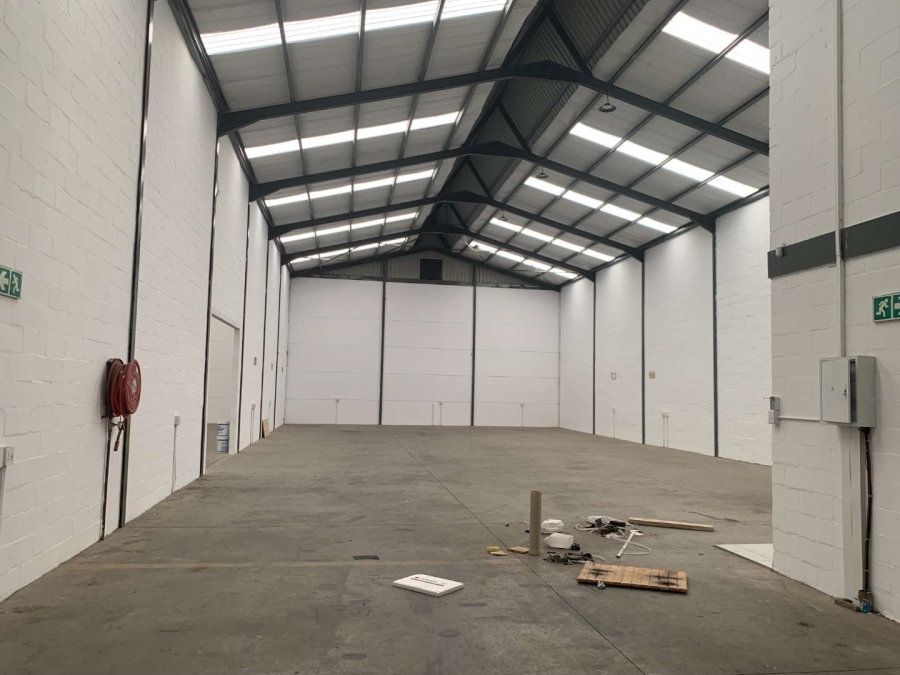 To Let Commercial Property for Rent in Rivergate Western Cape